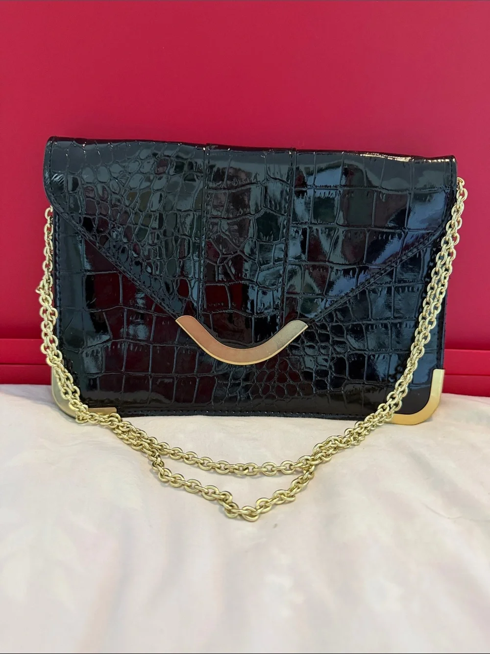 Vintage Black Croc-Embossed Convertible Chain Shoulder Bag